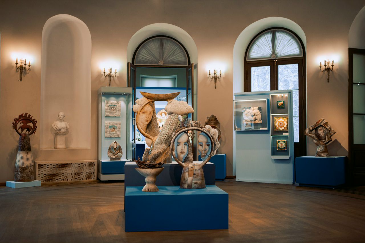 выставка «Отпечатки. Алексей Илларионов и Александра Тихоненко. Керамика»