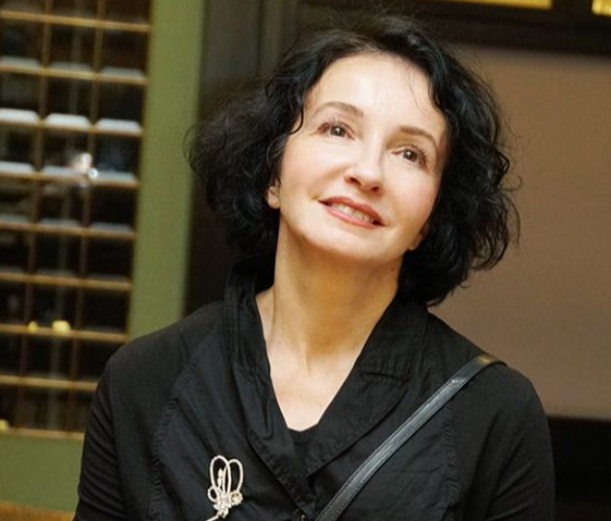 спектакль «8 разгневанных женщин» в МХТ имени Чехова