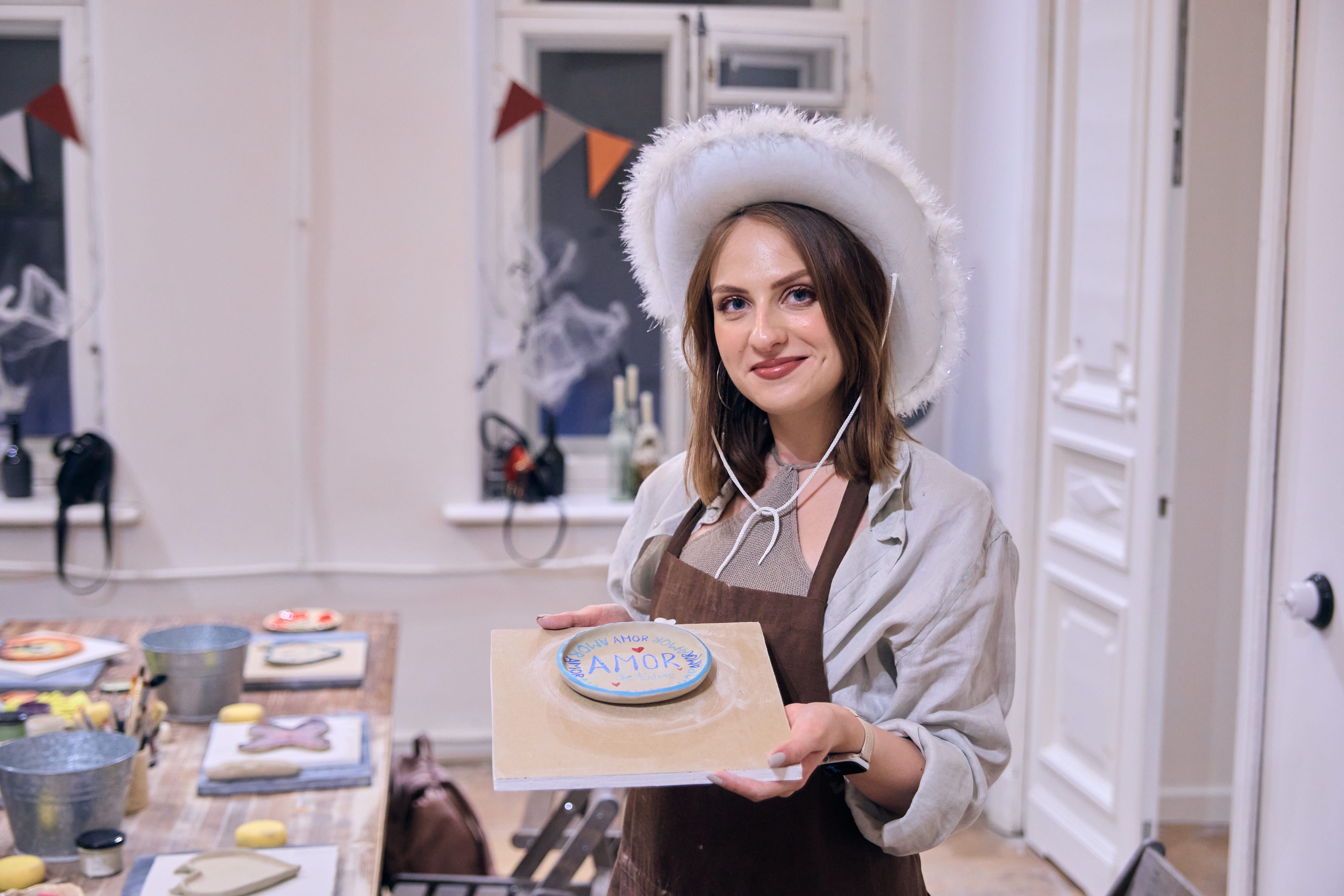 мастер-классы по керамике и лепке, занятия за гончарным кругом для взрослых и детей в студиях «Керамиста»