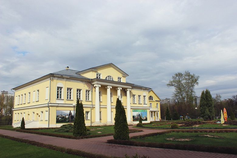 пешая прогулка «Карамзин открыл обществу русскому, что у него есть отечество»