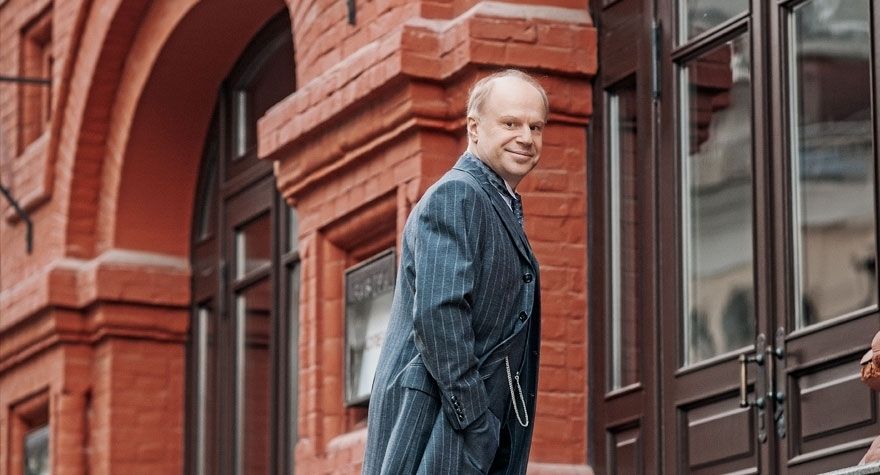 спектакль «Наше всё... Горький. Детство» в Театре Наций