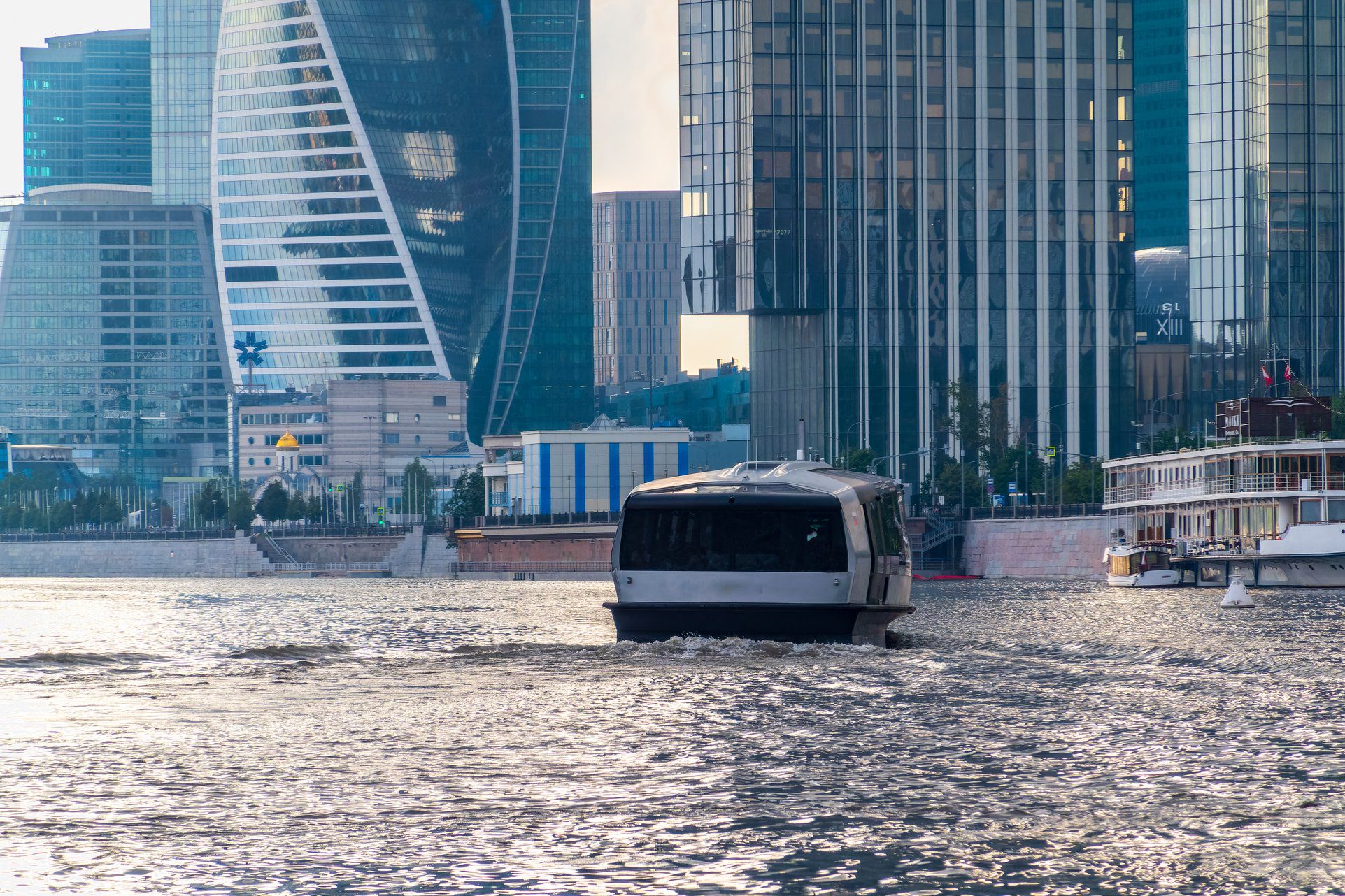 Экскурсия «Покажу Москву будущего на электросудне и пешком (круглый год)» фото 1