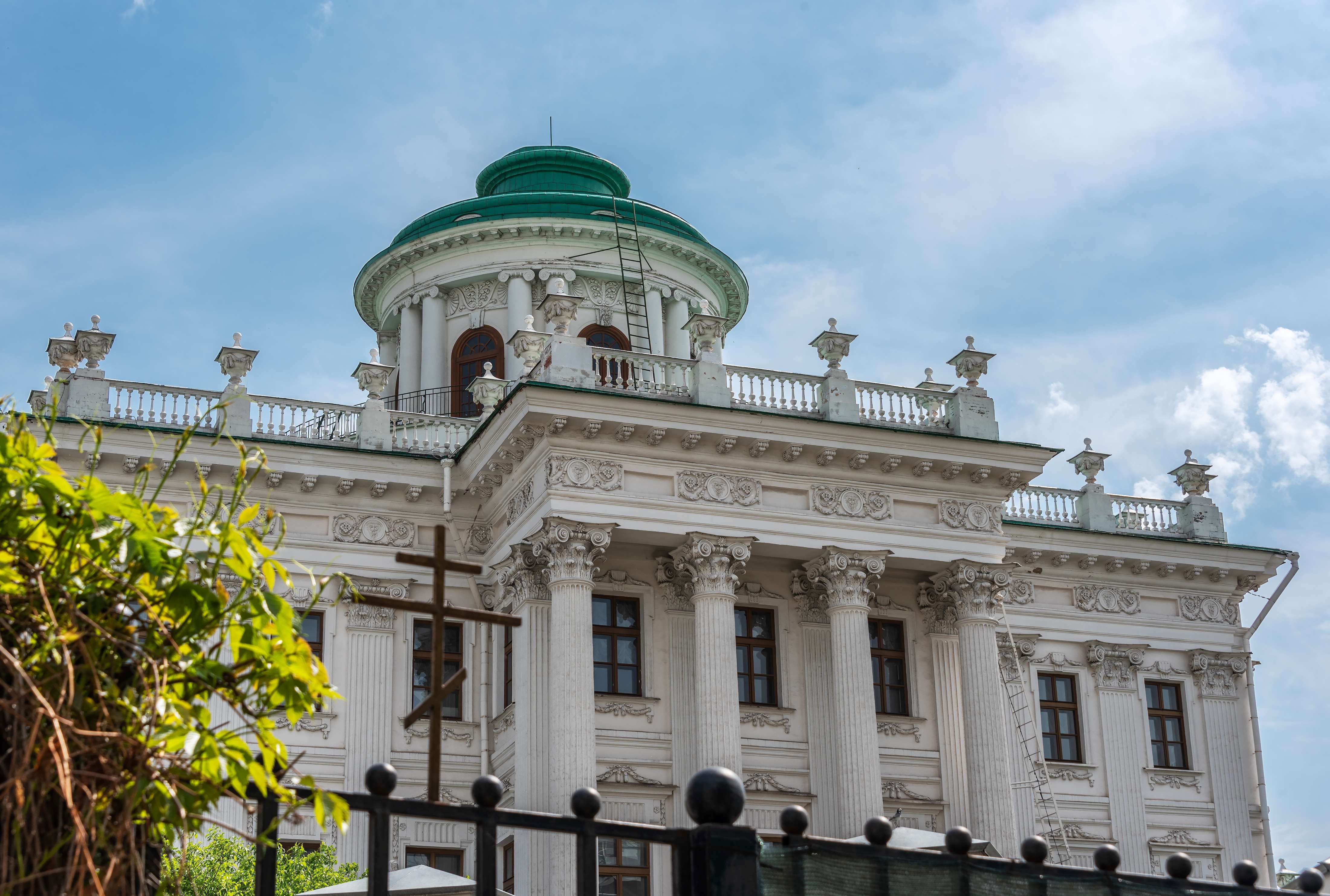 пешеходная экскурсия «Москва масонская. Легенды и предания вольных каменщиков» со скидкой 20%