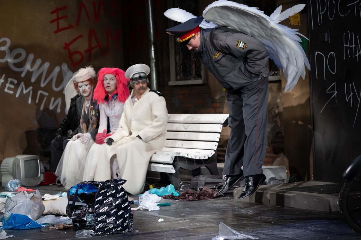 спектакль «Елизавета Бам» в театре «Сатирикон»