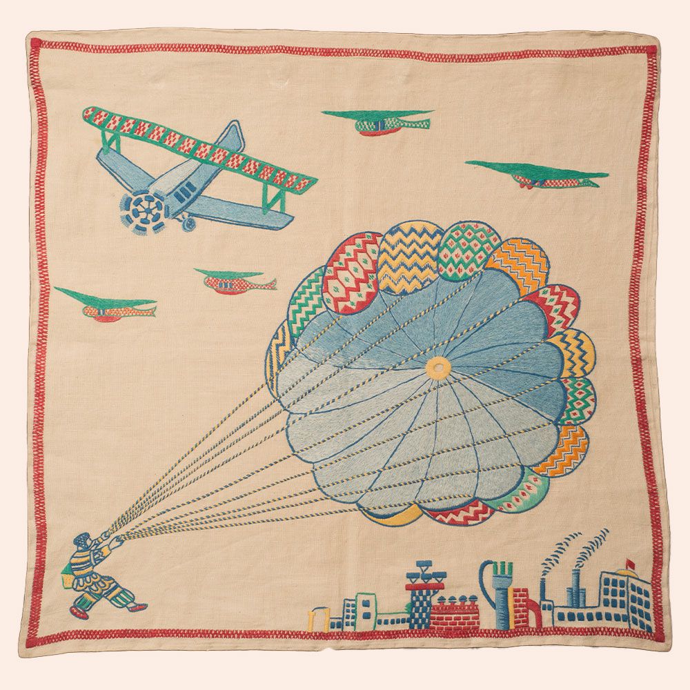 Выставка «От ткани до космоса. Авангардистки дизайна» фото 6