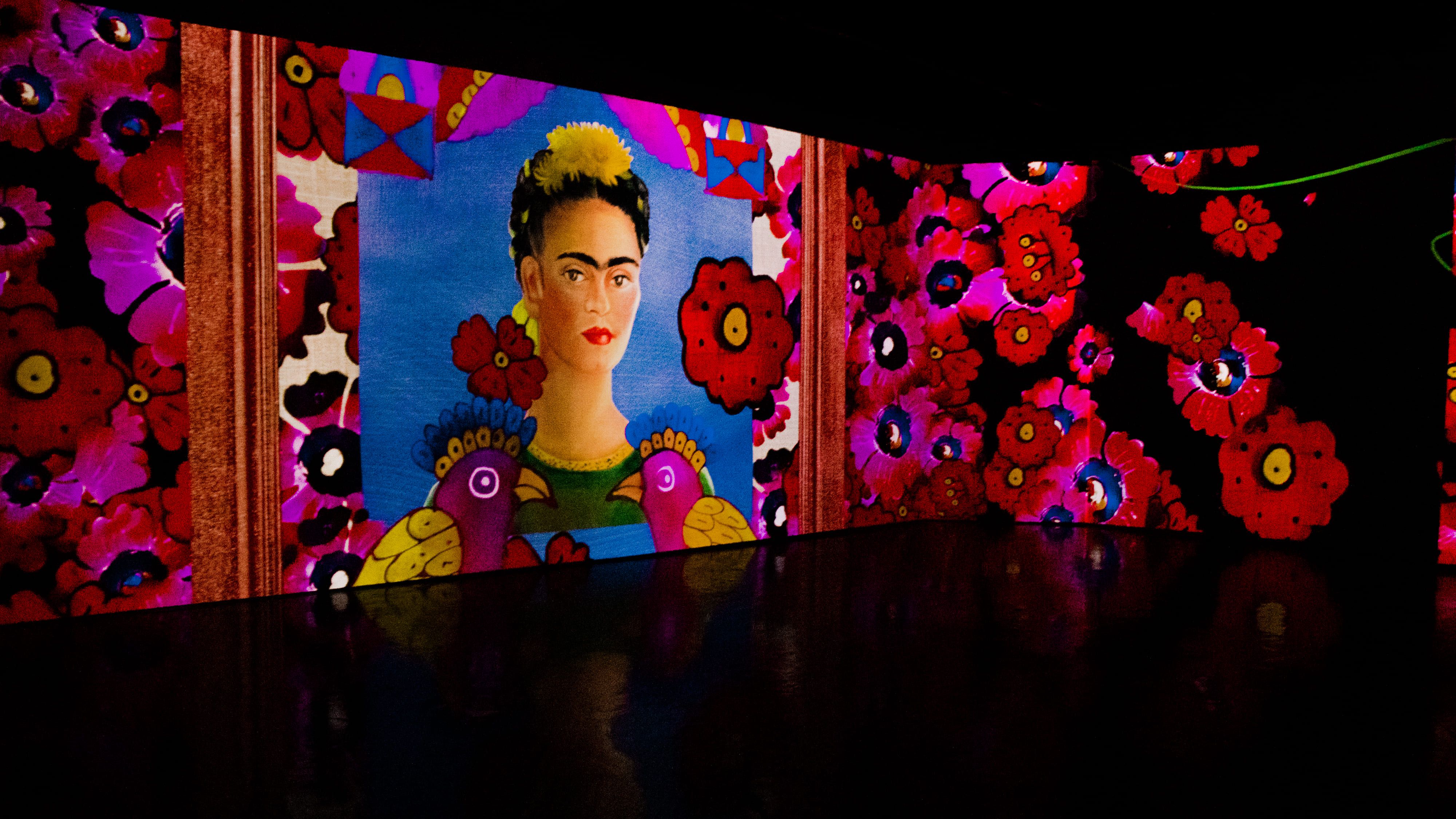 фотовыставка и иммерсивное шоу «Фрида Кало. Несломленная»