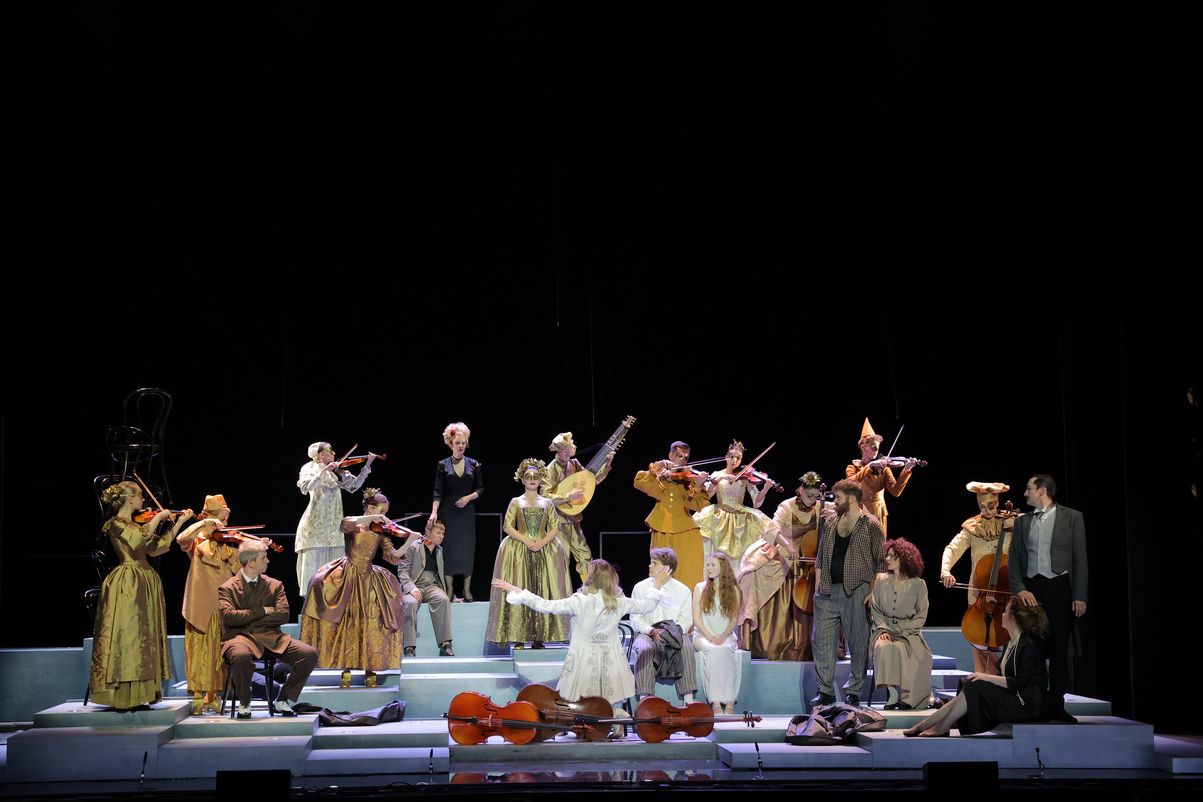 спектакль «Четыре тирана» в театре «Сатирикон»