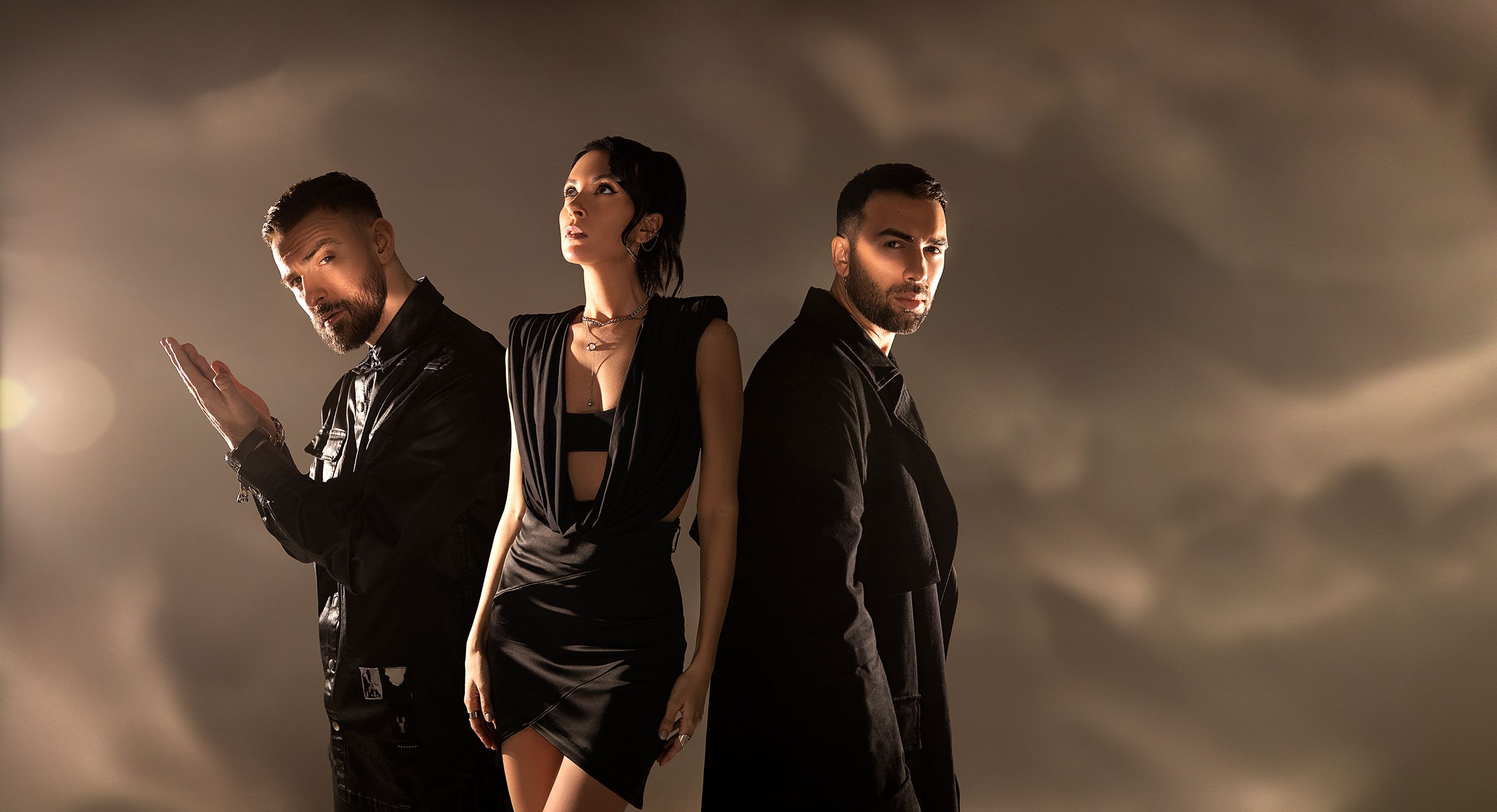 הופעת הלהקה «אינג-יאן» במועדון הכפרי «רפינו-לנינסקויה»