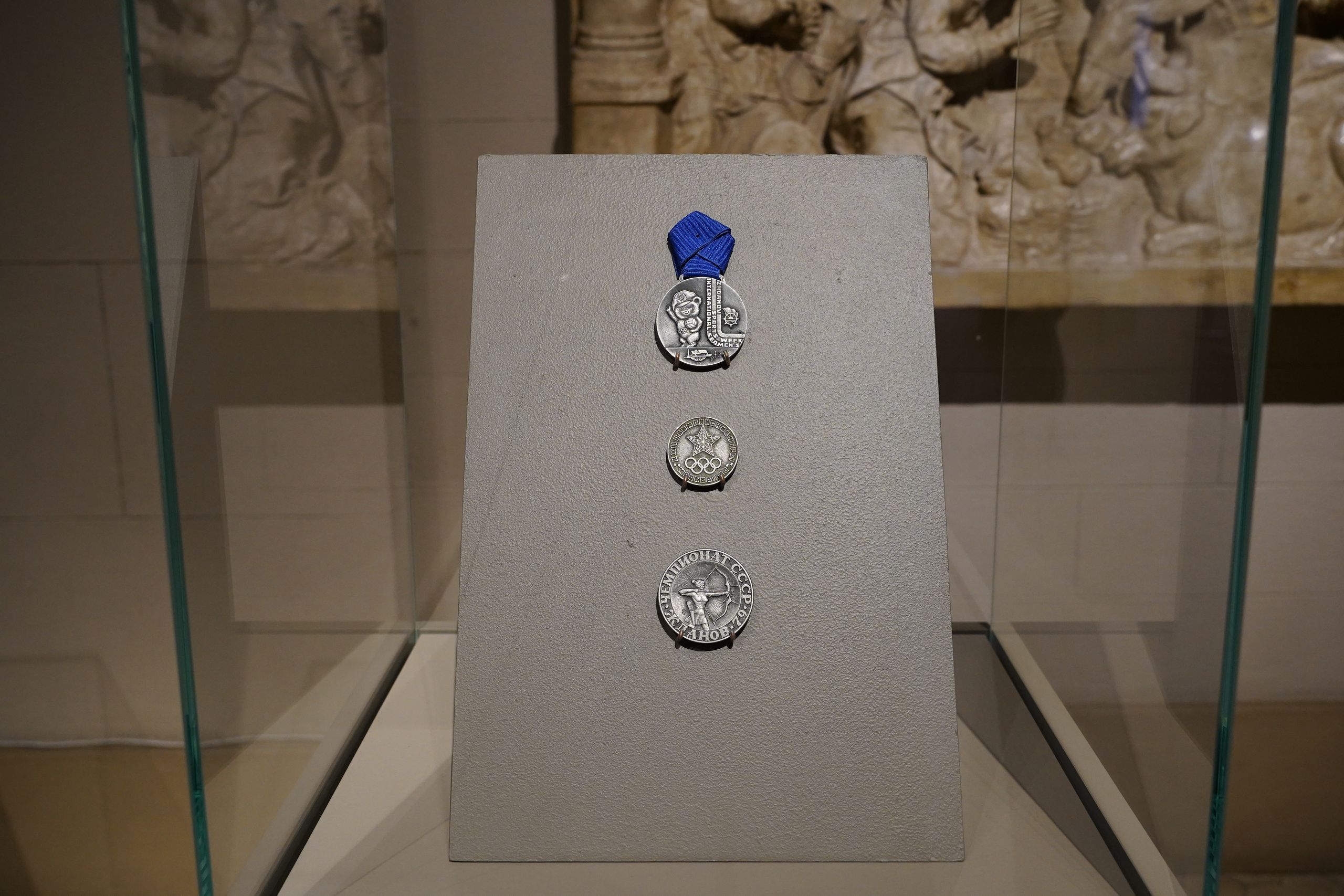 выставка «Медали Ефима Харабета. Новое поступление в собрание отдела нумизматики ГМИИ имени Пушкина»