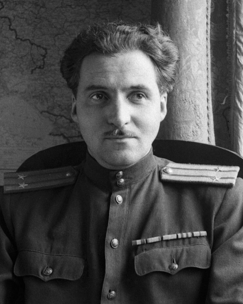Лекция «Голос эпохи: поэзия Симонова»