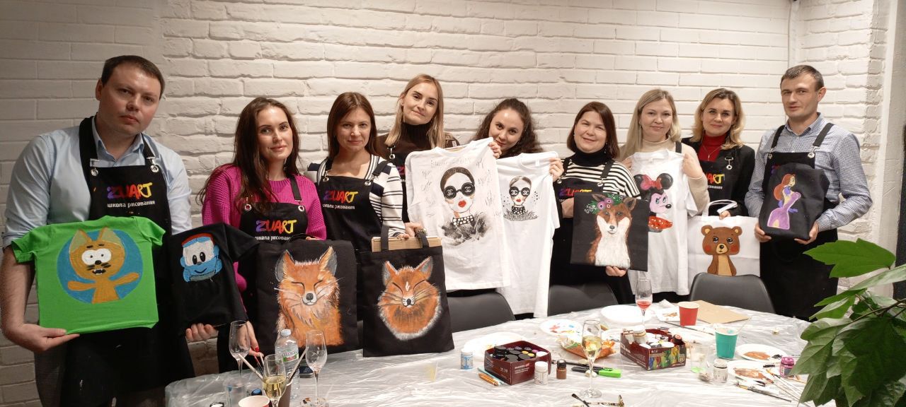 Мастер-класс по росписи одежды в студии рисования и живописи Zuart фото 1