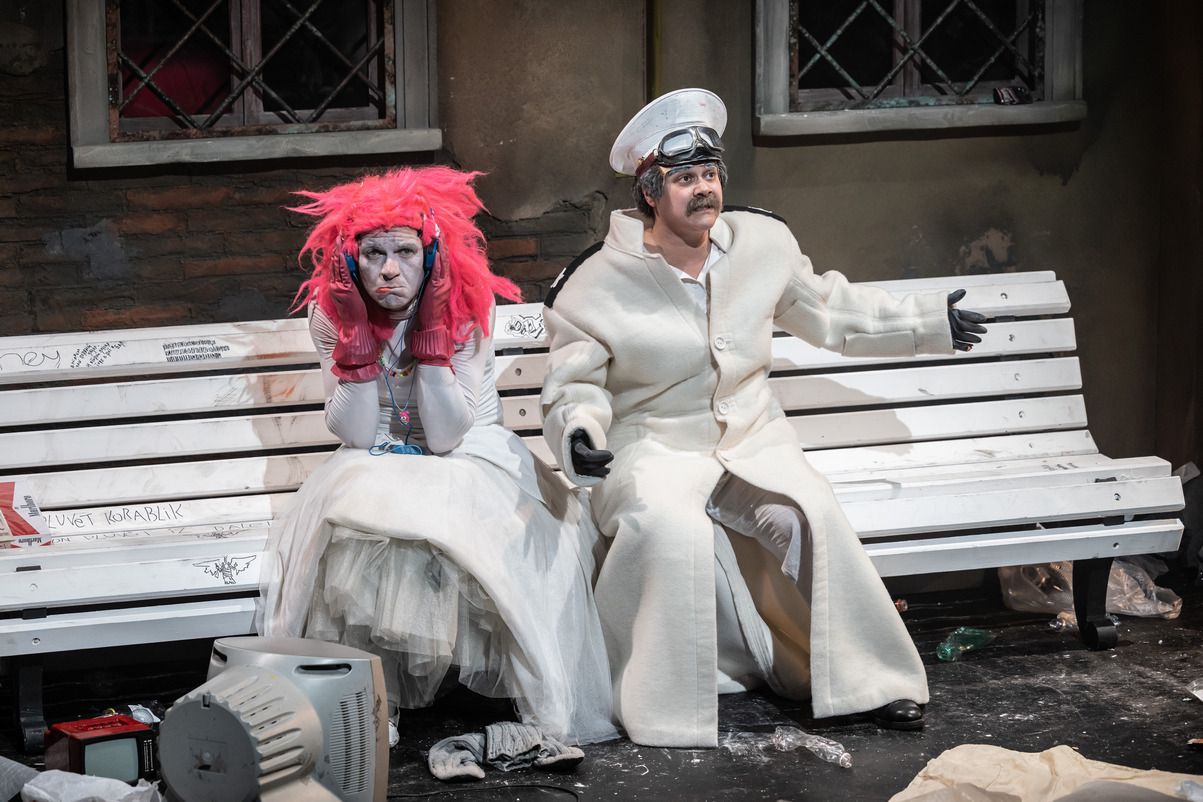 спектакль «Елизавета Бам» в театре «Сатирикон»