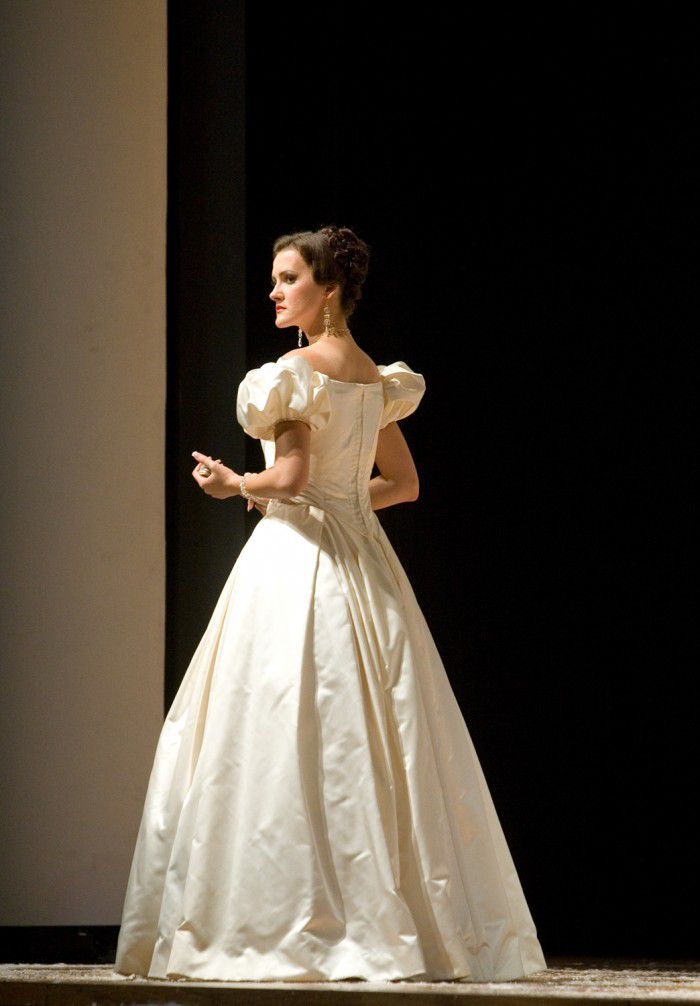 спектакль «Евгений Онегин» в Театре имени К. С. Станиславского и Вл. И. Немировича­-Данченко