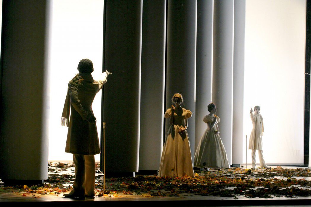 спектакль «Евгений Онегин» в Театре имени К. С. Станиславского и Вл. И. Немировича­-Данченко