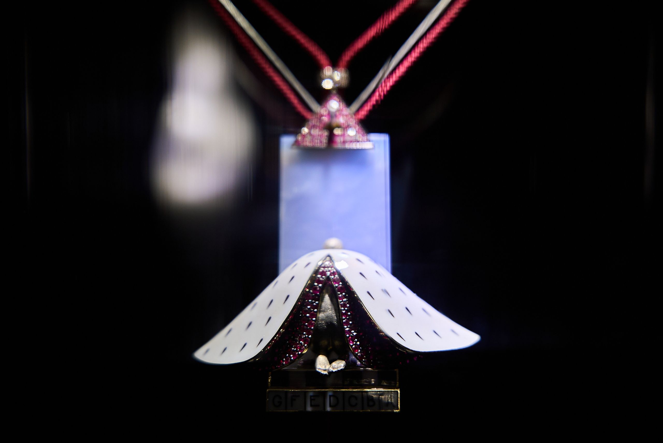 выставка «На свет из темноты»