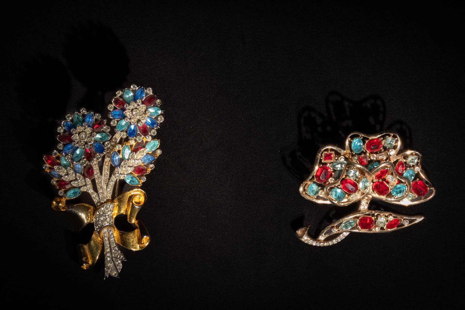 Выставка «Магия блеска. Стразы и граненая сталь XVIII — начала XIX века из собрания Исторического музея» фото 8