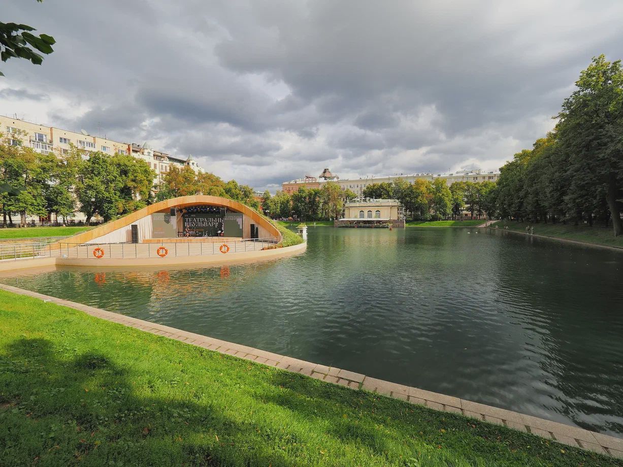 пешеходная экскурсия по Булгаковской Москве «Вслед за Мастером и Маргаритой»