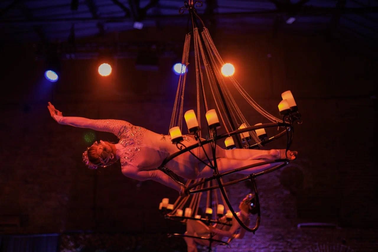 шоу Jazz Cabaret: Velvet Circus