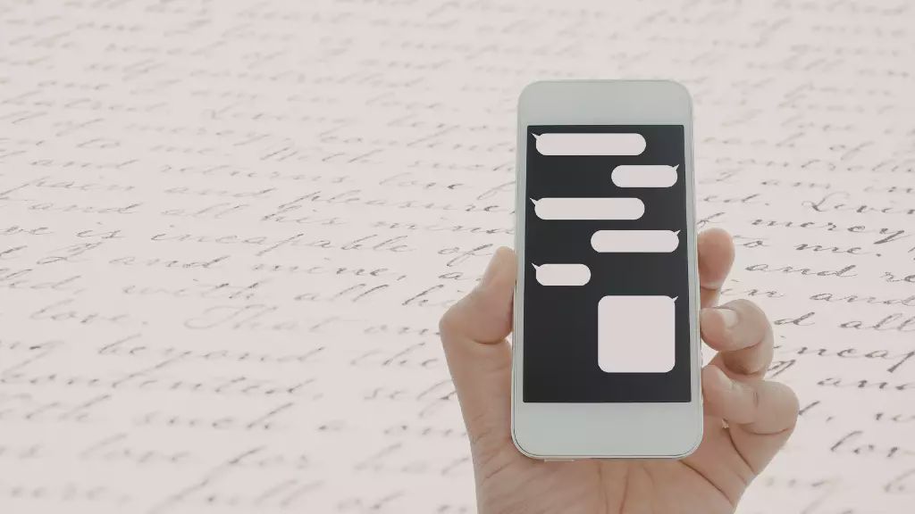 дискуссия «От конверта до экрана: эпистолярный жанр в XXI веке»