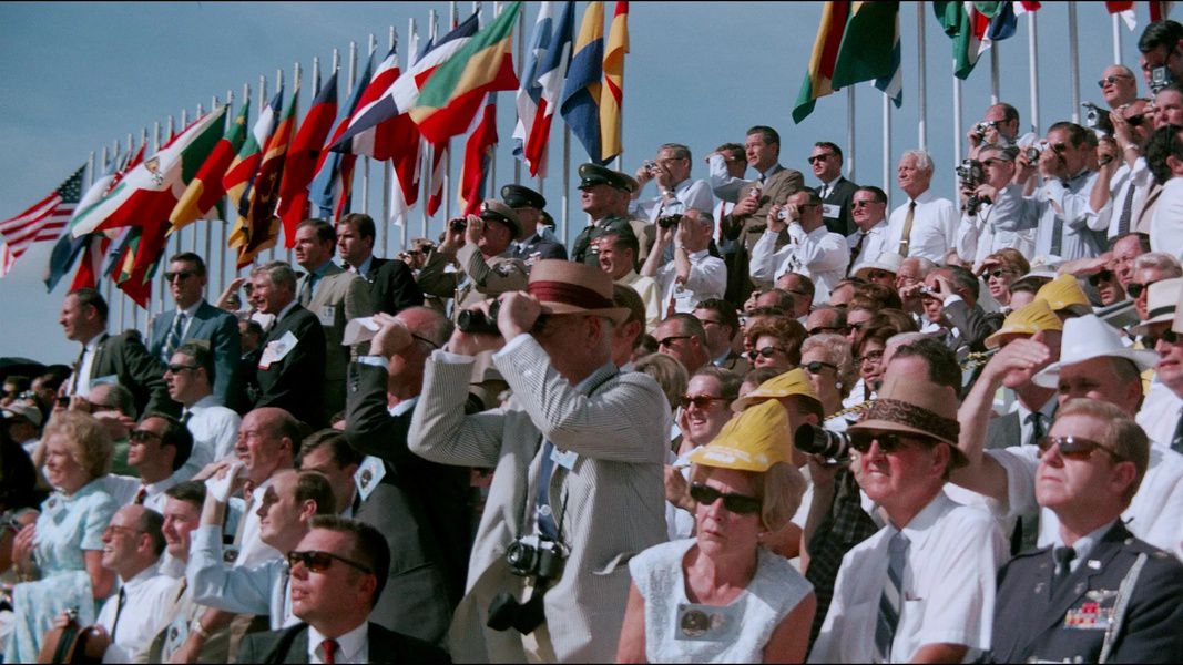 Кадр из фильма «Аполлон-11»