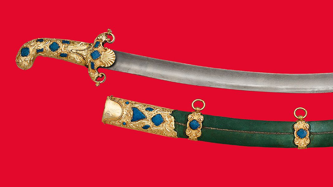 Сабля с ножнами