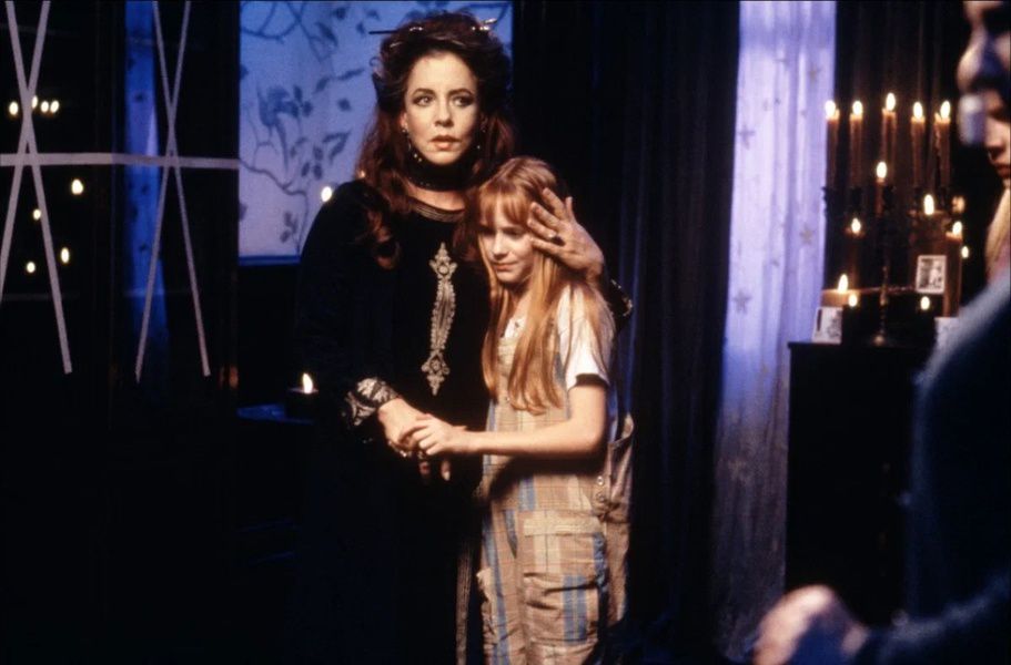 Кадр из фильма «Практическая магия»