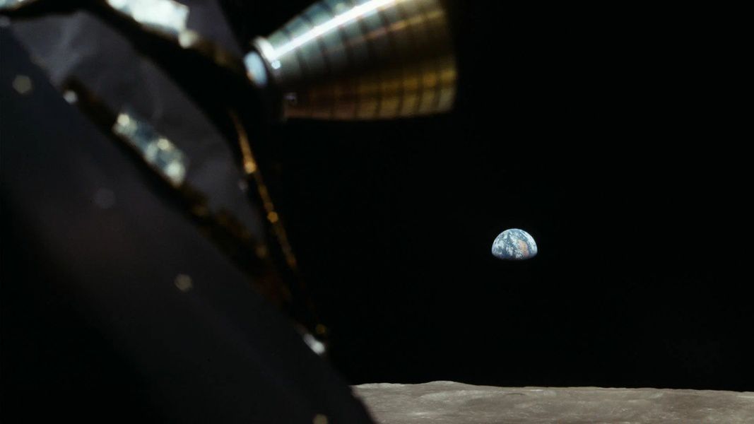 Кадр из фильма «Аполлон-11»