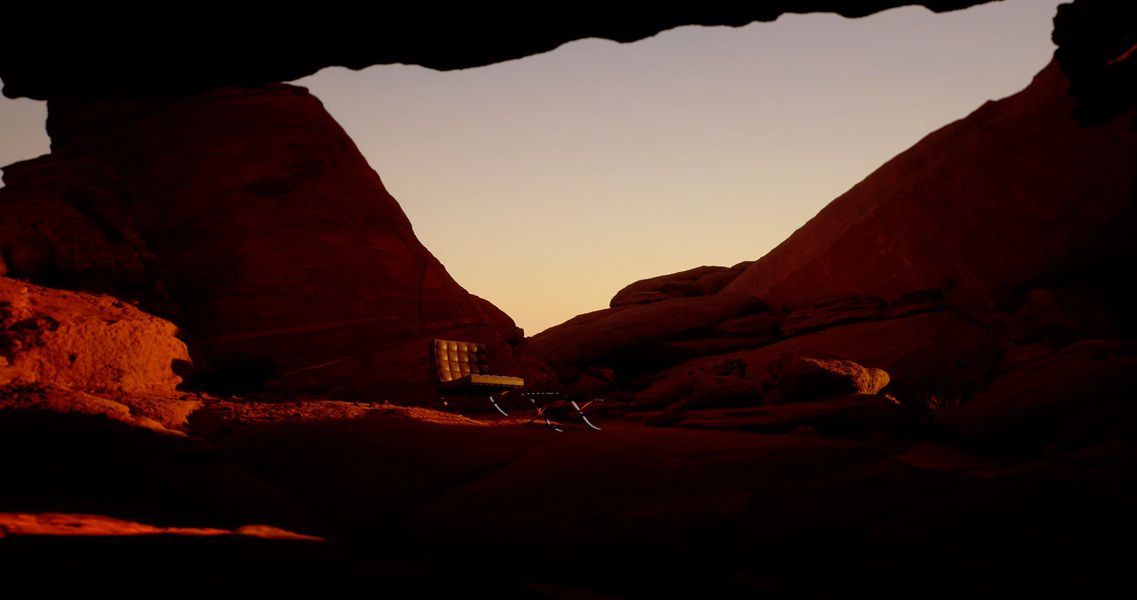 Кадр из фильма «Два стула» 